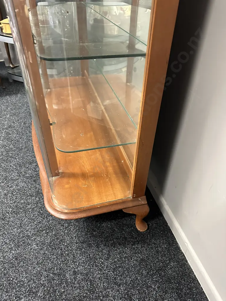 Queen Anne Style Mahogany Bow Glass Front China Display Cabinet, Mirror Back, 2 Glass Shelves, H94.5 W122 D42cm Image 1++
