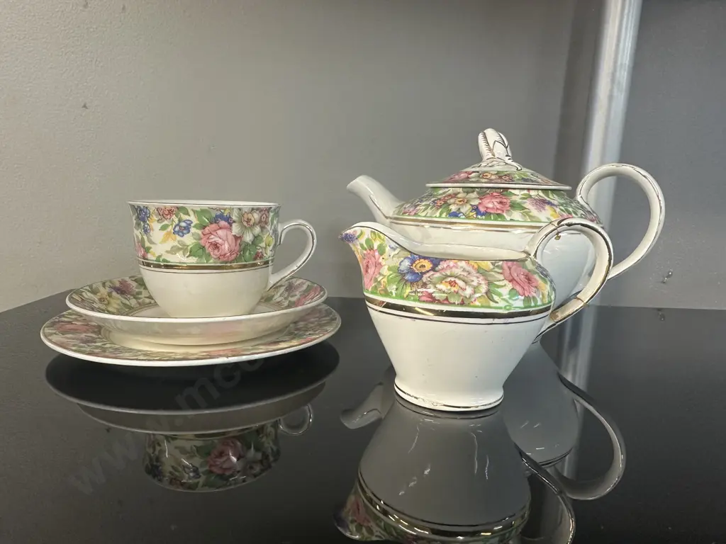 Vintage Palissy Trio, Creamer & Teapot Image 1++