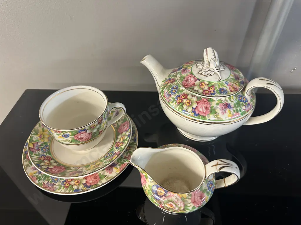 Vintage Palissy Trio, Creamer & Teapot Image 1++