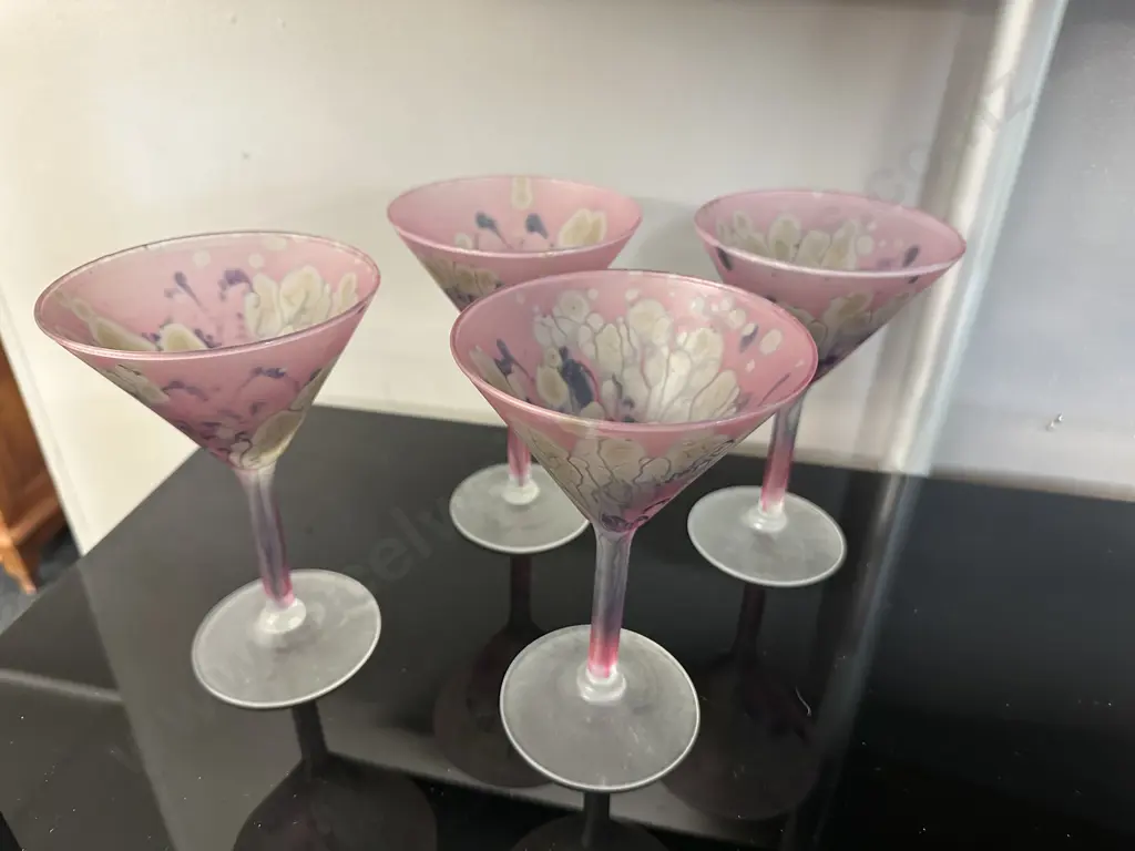 Set Of Four Pink Patterned Martini Glasses  Image 1++