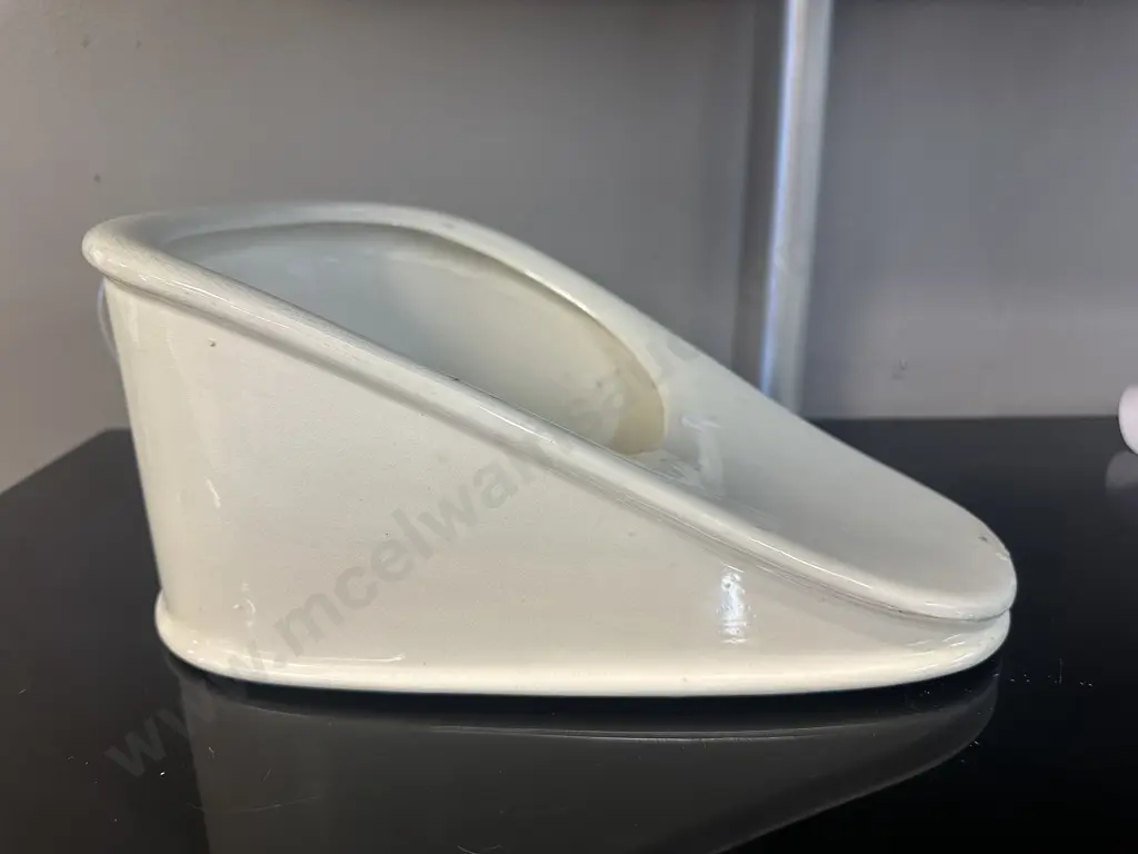 Vintage Cream Ceramic Slipper Bed Pan Image 1++