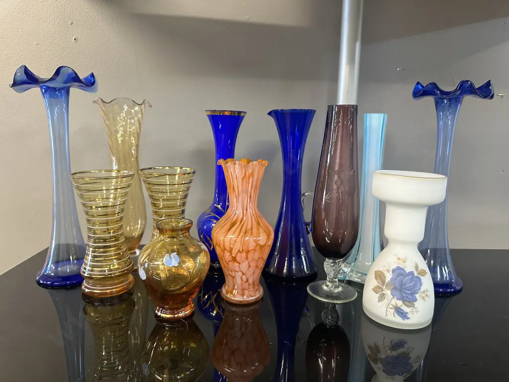 Selection Of Vintage Glass Vases Including Blue Ruffled Collar Etc Image 1++