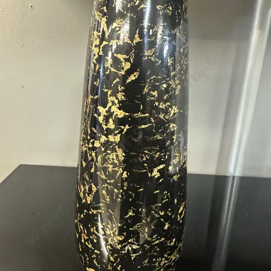 Black & Gold Lacquer Vase. H29cm