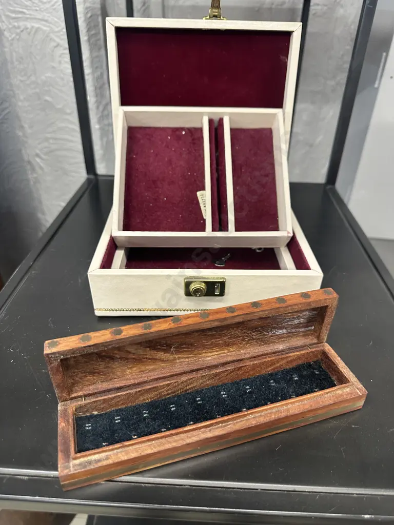 Vintage Jewellery Boxes Image 1++