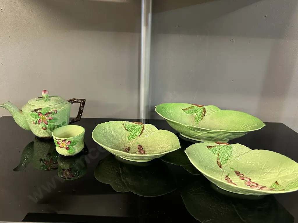 Selection Of Vintage Carlton Ware Items Foxglove & Apple Blossom Detail Image 1++