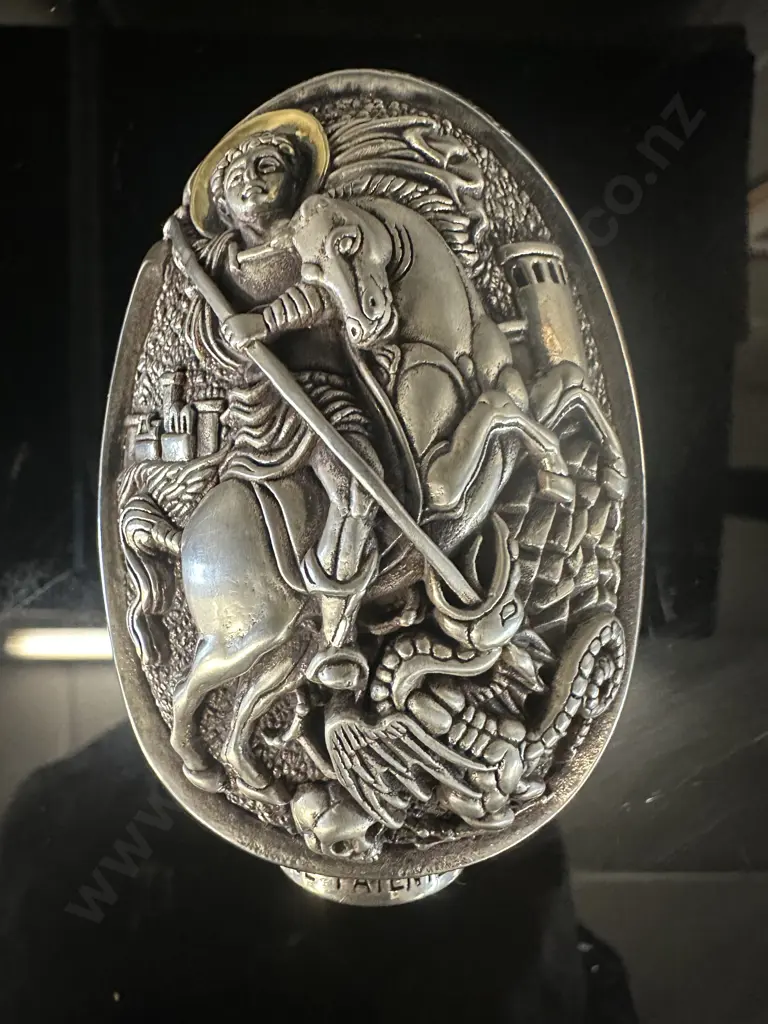 Sculpture In 995 Silver With Hallmarks Egg Shape With 2 Scenes - Virgin Mary With Jesus / St George On His Horse. H8cm Image 1++