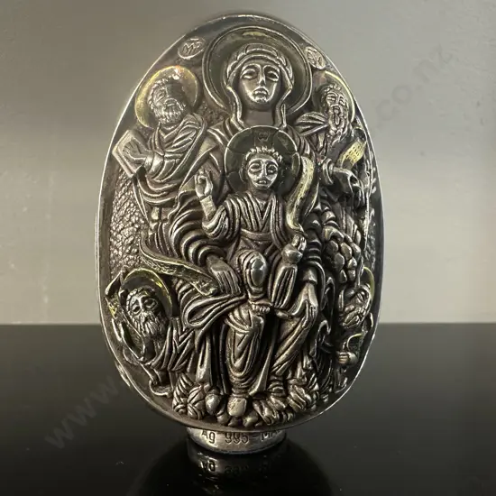 Sculpture In 995 Silver With Hallmarks Egg Shape With 2 Scenes - Virgin Mary With Jesus / St George On His Horse. H8cm
