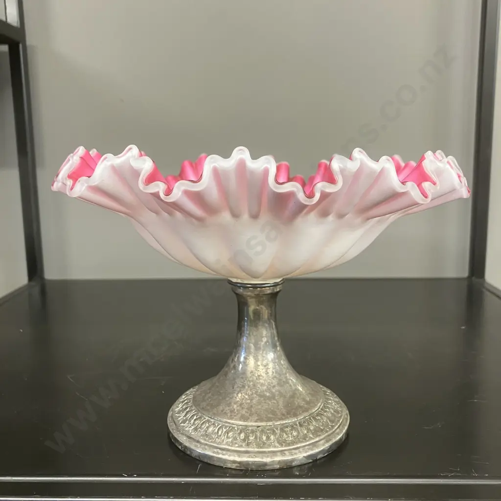 Rare Antique WMF German Art Nouveau Pink & White Ruffled Rim Glass Compote With Silverplate Pedestal. 14 x 19.5cm Image 1++