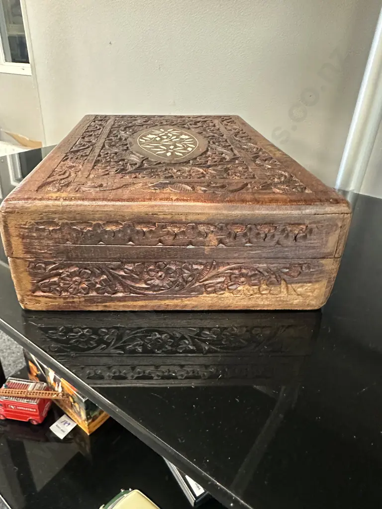 Vintage Wooden Carved Trinket Box Intricate Floral Design H7.5,W30,D20cm. Image 1++