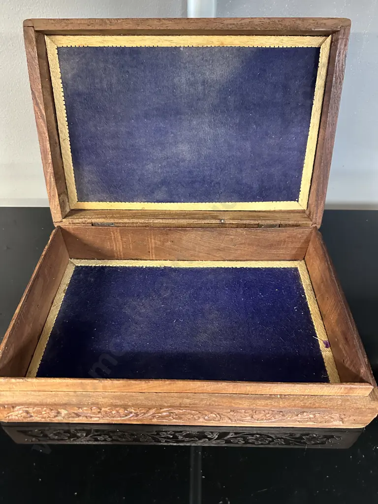 Vintage Wooden Carved Trinket Box Intricate Floral Design H7.5,W30,D20cm. Image 1++