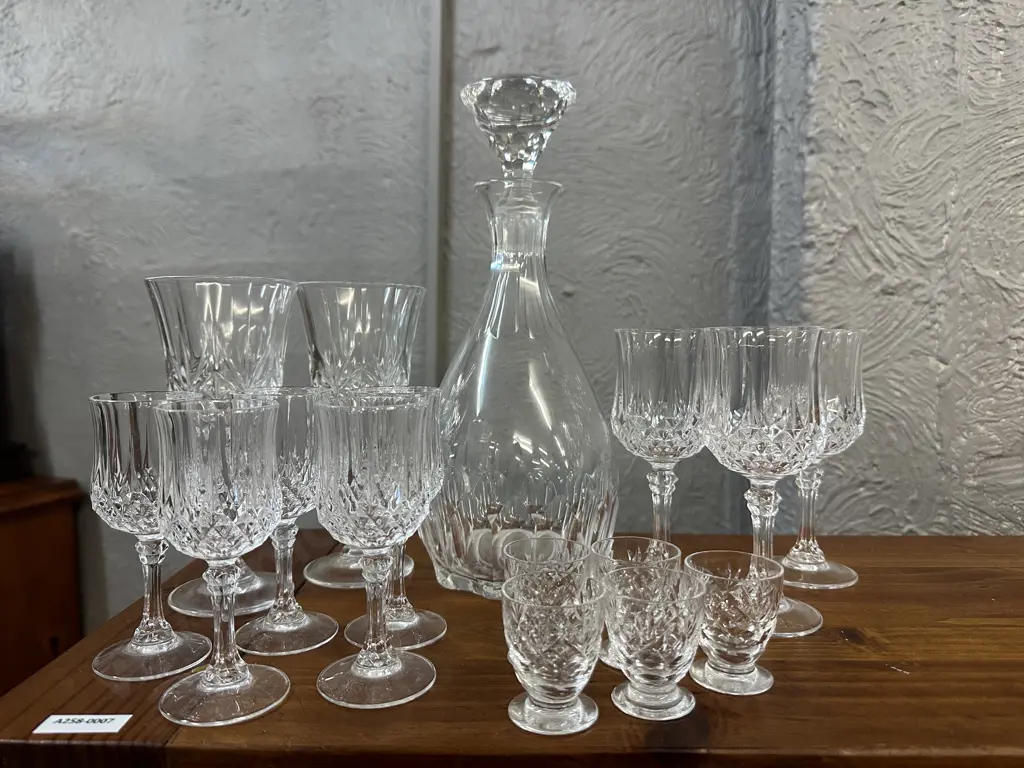 Vintage Crystal Decanter & Selection Of Glasses  Image 1++