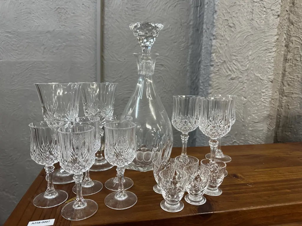 Vintage Crystal Decanter & Selection Of Glasses  Image 1++