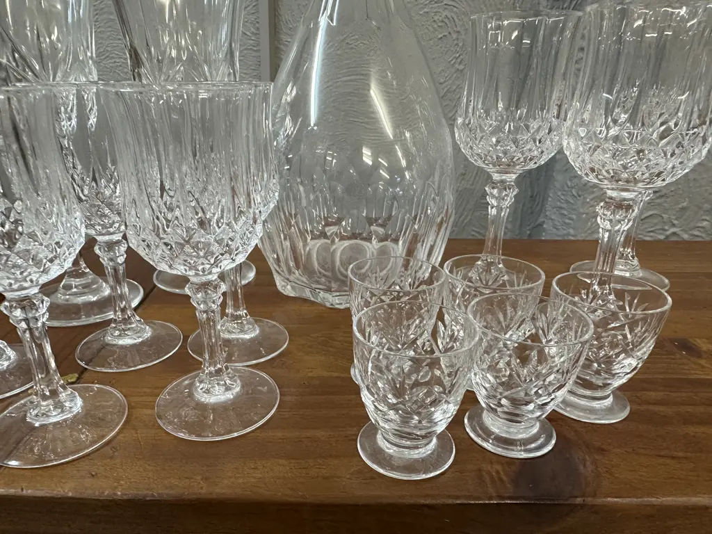 Vintage Crystal Decanter & Selection Of Glasses  Image 1++