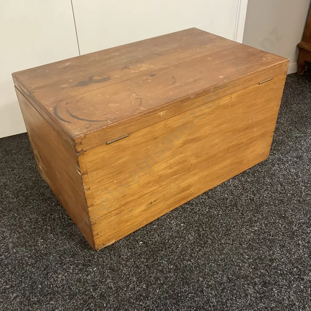 Antique Kauri Trunk. H43 W79 D49cm Image 1++