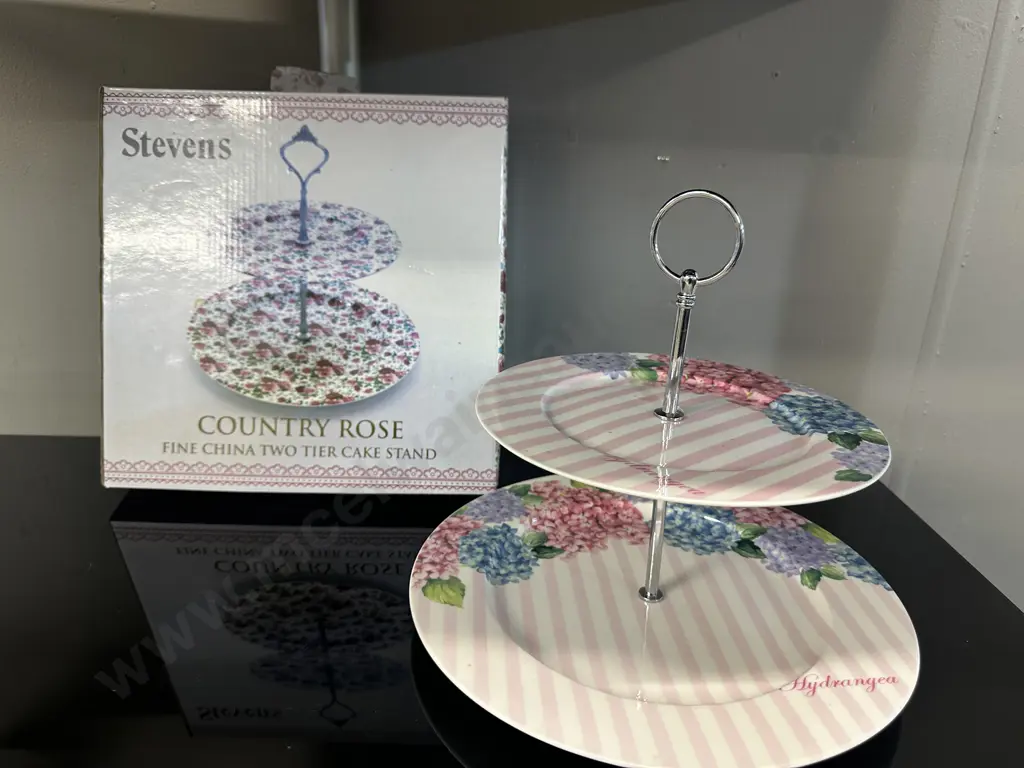 Stevens Country Rose & Hydranga Two Tier Cake Stands Image 1++