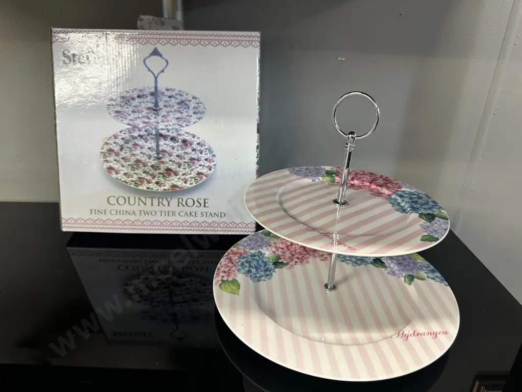 Stevens Country Rose & Hydranga Two Tier Cake Stands Image 1++