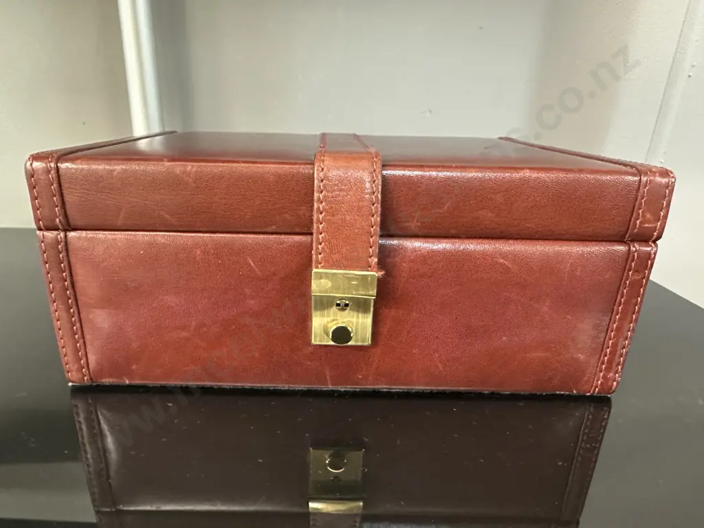 Vintage Burgundy Oroton Jewellery Box H10,W26,D18.5.  Image 1++