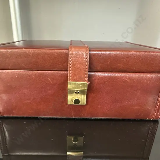 Vintage Burgundy Oroton Jewellery Box H10,W26,D18.5. 
