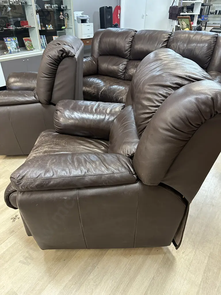 Chocolate Brown Leather 3 Seater Sofa With Two Reclining Armchairs (Colour As Found) Image 1++