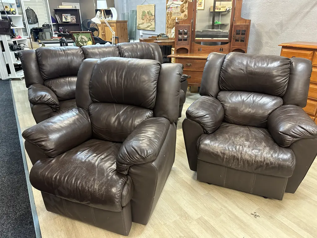Chocolate Brown Leather 3 Seater Sofa With Two Reclining Armchairs (Colour As Found) Image 1++