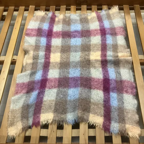 CRAIG-NA-CREIDHE 100% Mohair Throw Made In Scotland. 110 x 140cm