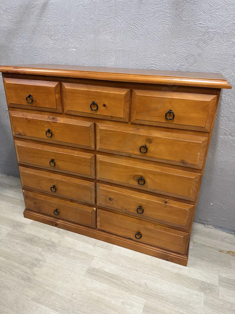 Solid Pine 11 Drawer Scotch Chest With Steel Black Ring Handles. H104 W120 D42cm Image 1++