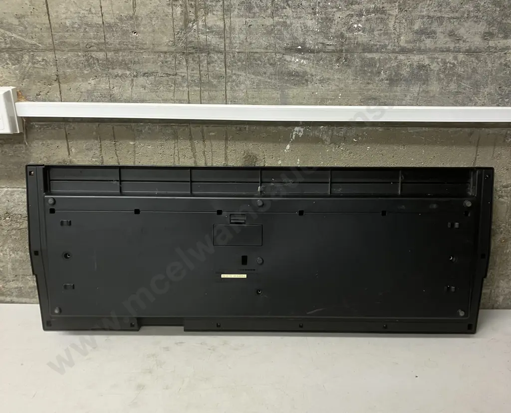 Yamaha Electronic Keyboard PSR-210 Image 1++