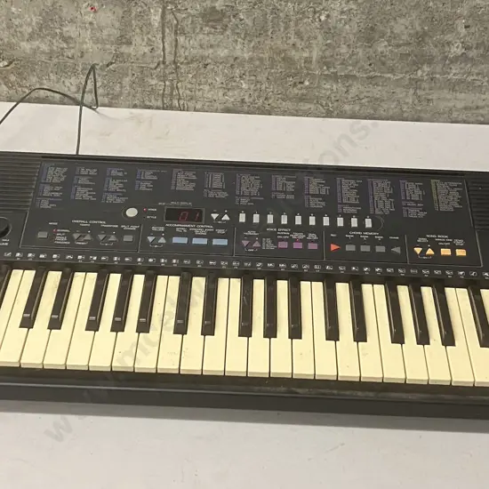 Yamaha Electronic Keyboard PSR-210