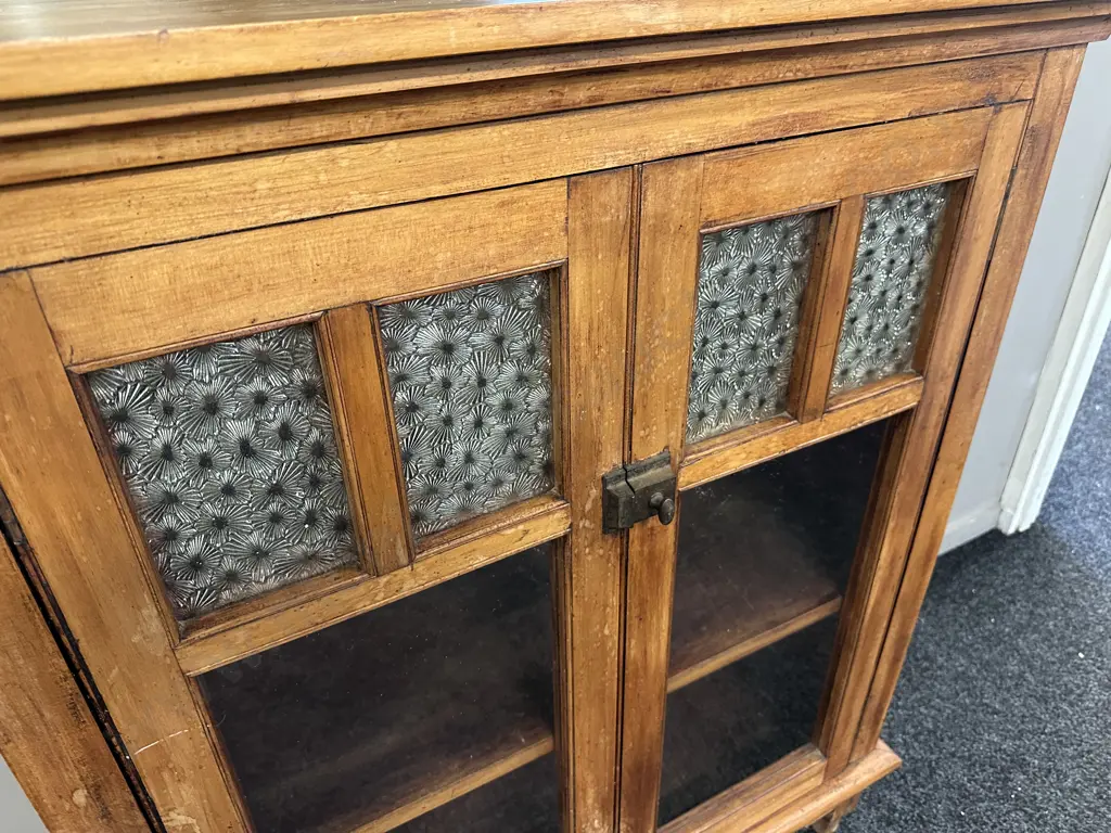 Colonial Glazed Double Door Bookcase With Antique Star Pattern Glass Panels. H109 W90 D37.5cm Image 1++