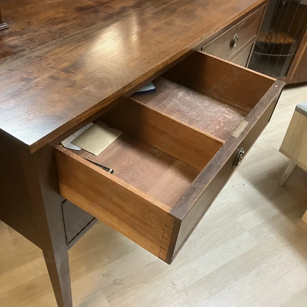 Antique Vanities Table With Mirror. H157 W122 D56cm Image 1++