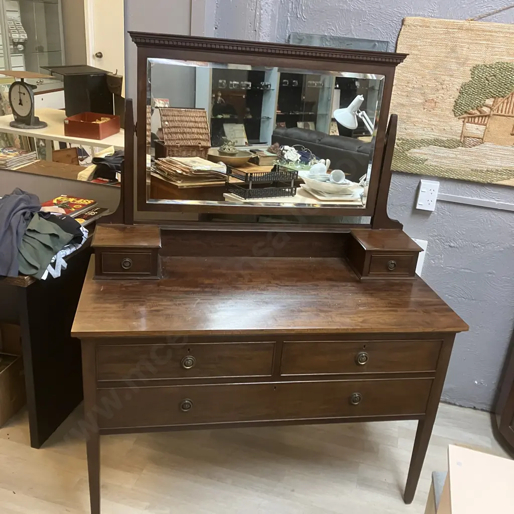Antique Vanities Table With Mirror. H157 W122 D56cm Image 1++