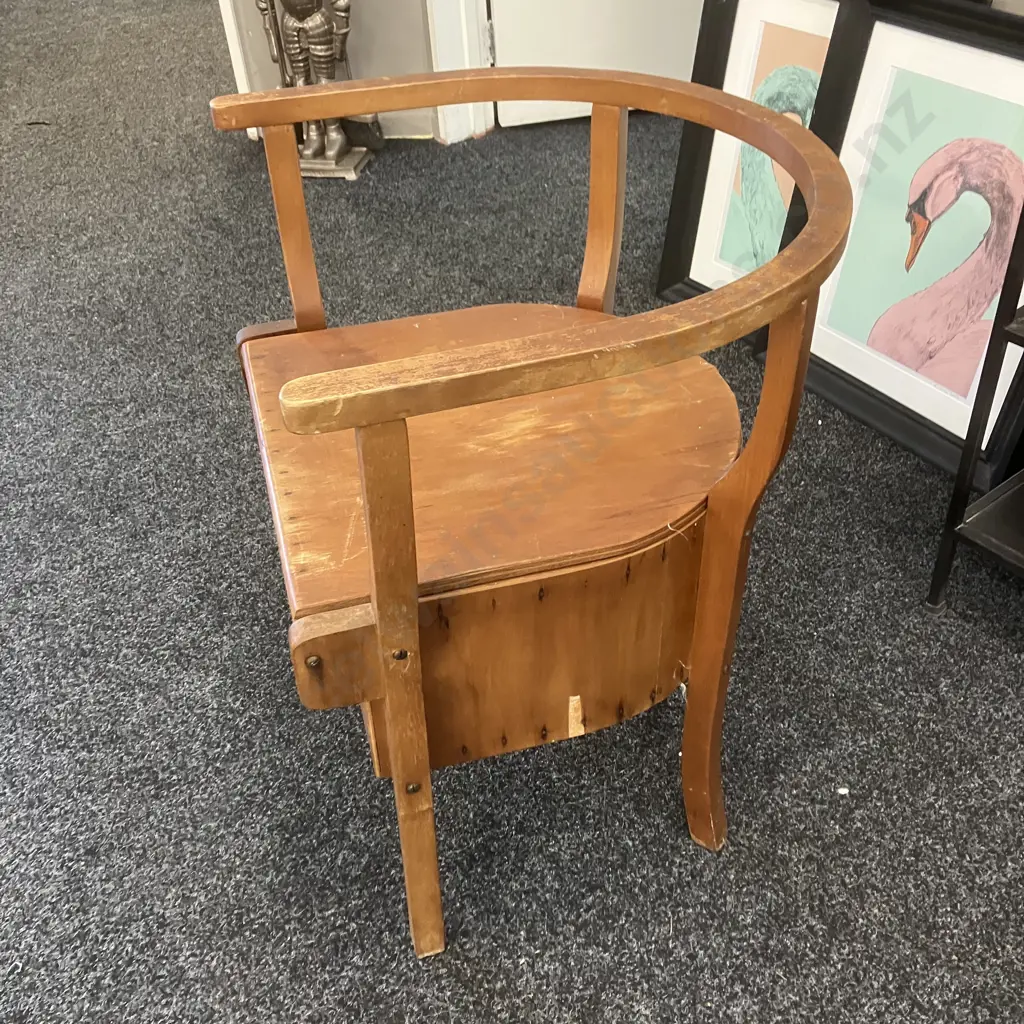 Vintage Wooden Commode With Mellor, Taylor & Co Chamber Pot. H67 W54 D49cm Image 1++