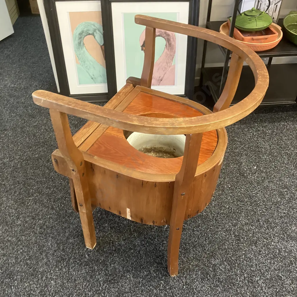 Vintage Wooden Commode With Mellor, Taylor & Co Chamber Pot. H67 W54 D49cm Image 1++