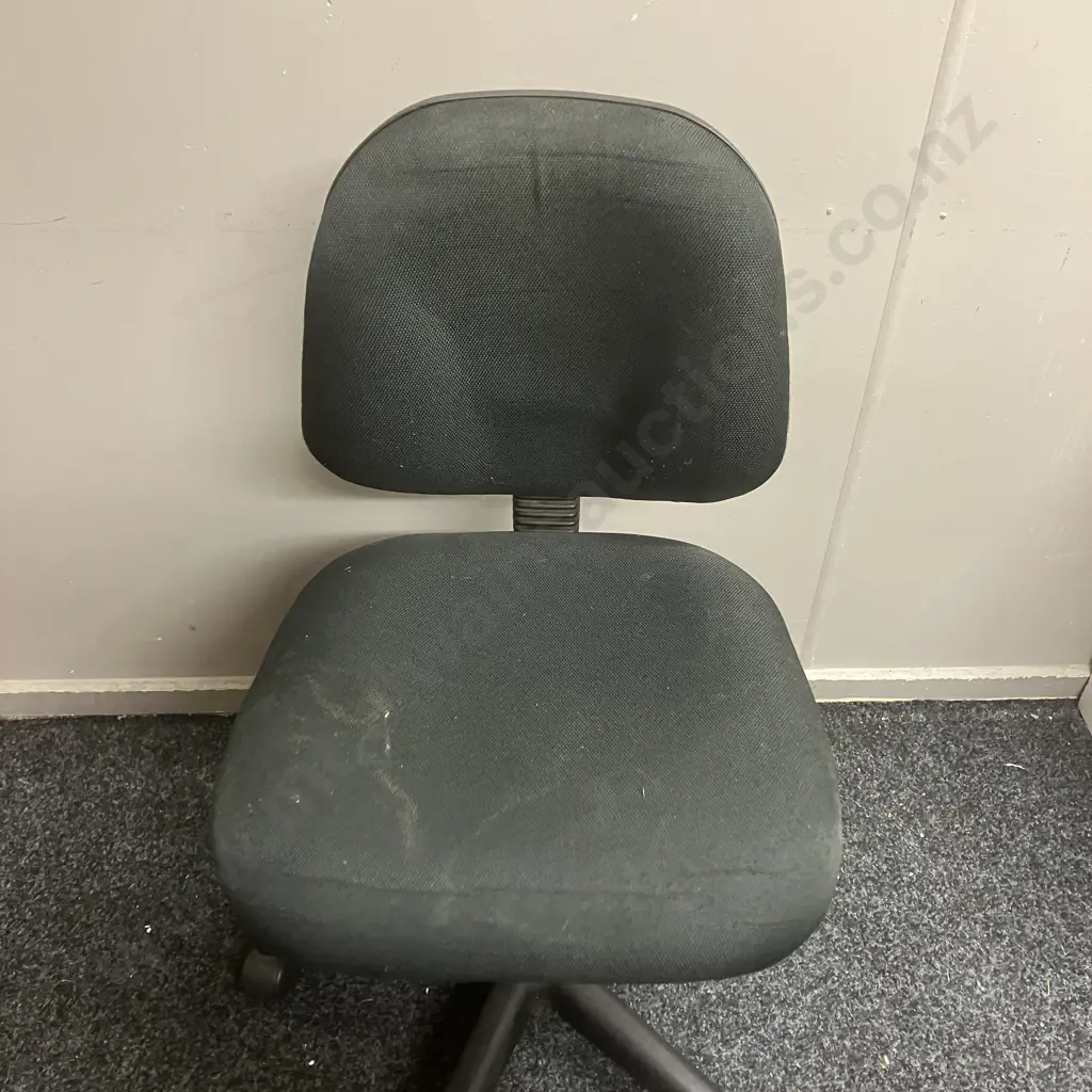 Gaslift Desk Chair, 2 Lever, Mobile, Black Fabric Image 1++
