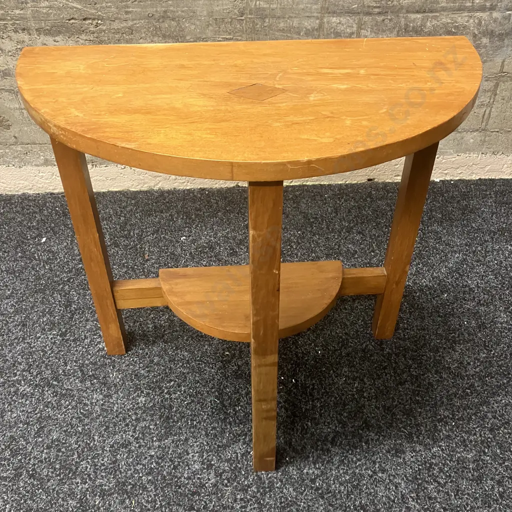 Rimu 1/2 Round Occasional Table. H53 W54 D28cm Image 1++