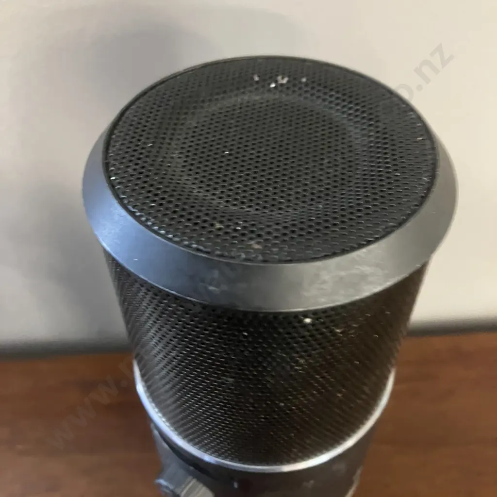 Razer Seiren Pro RZ05-0132 Microphone Image 1++