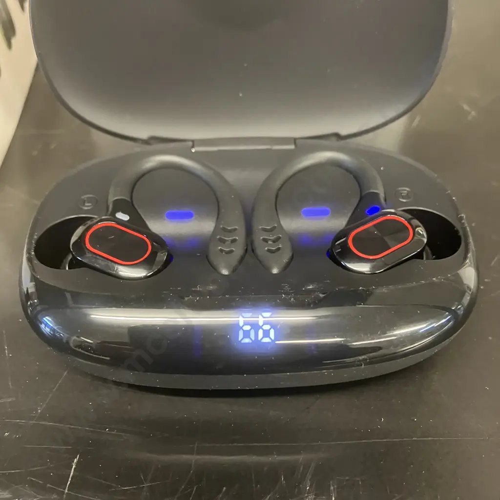 WTS True Wireless Headset - Wireless Earbuds Image 1++