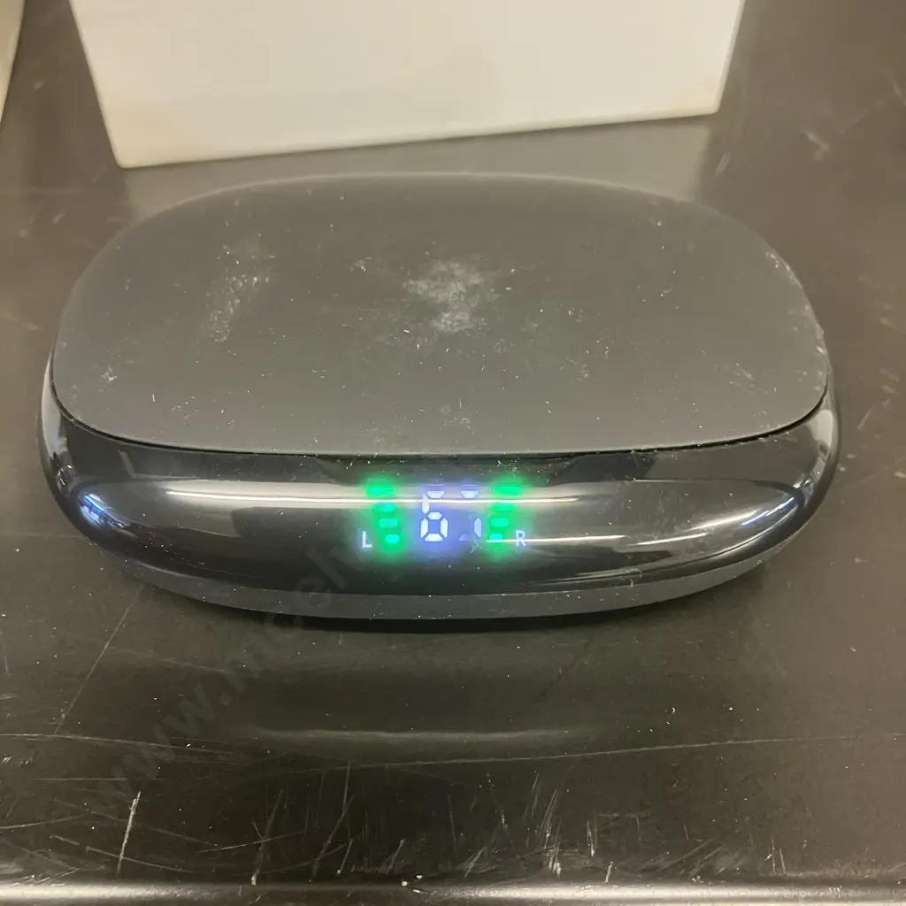 WTS True Wireless Headset - Wireless Earbuds Image 1++