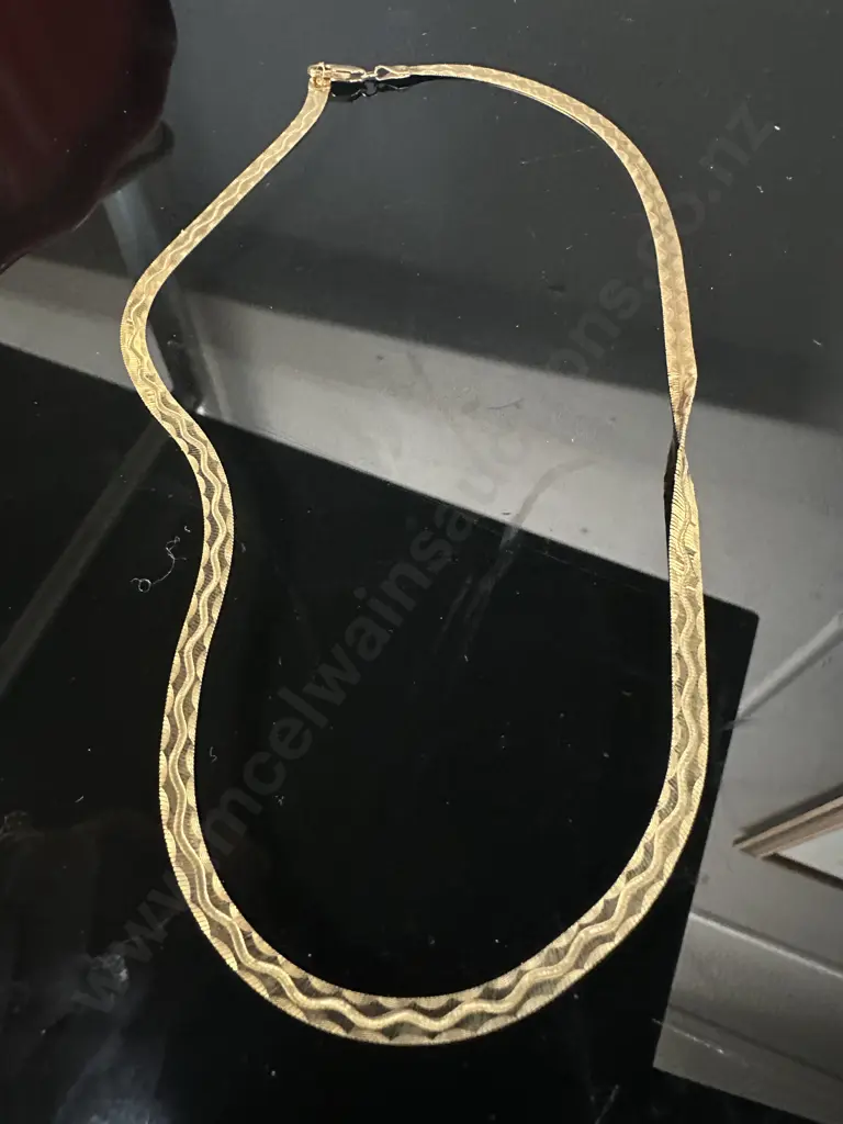 Stamped Italy 375 Gold Flat Design Chain Image 1++