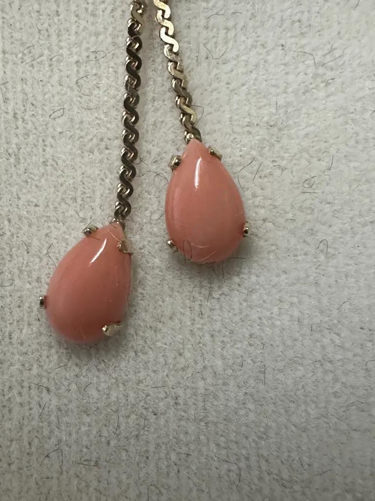 14k Necklace With Coral Teardrop Gem Stones Image 1++