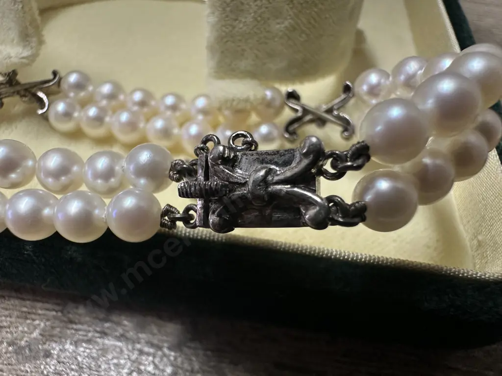 Vintage Sterling Silver Cultured Pearl Bracelet & Screw On Earings Image 1++