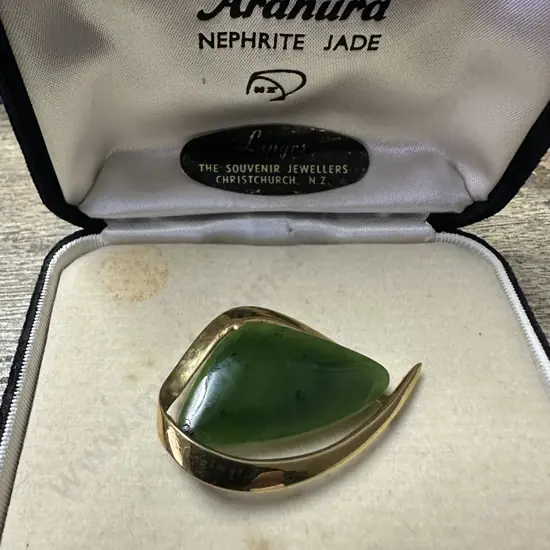 9Ct Gold & Jade Brooch