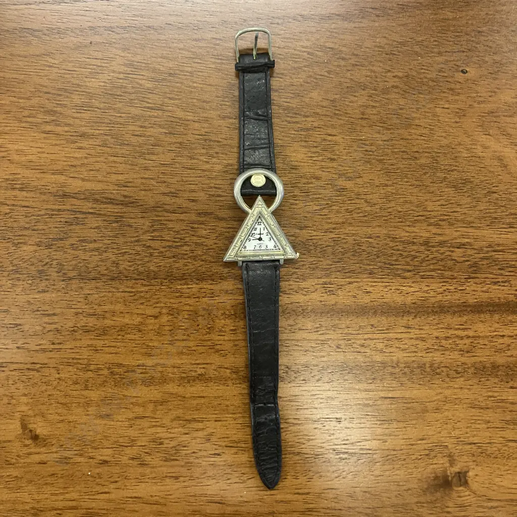 Vintage Cardinal Quartz Triangular Freemason Design Watch Image 1++