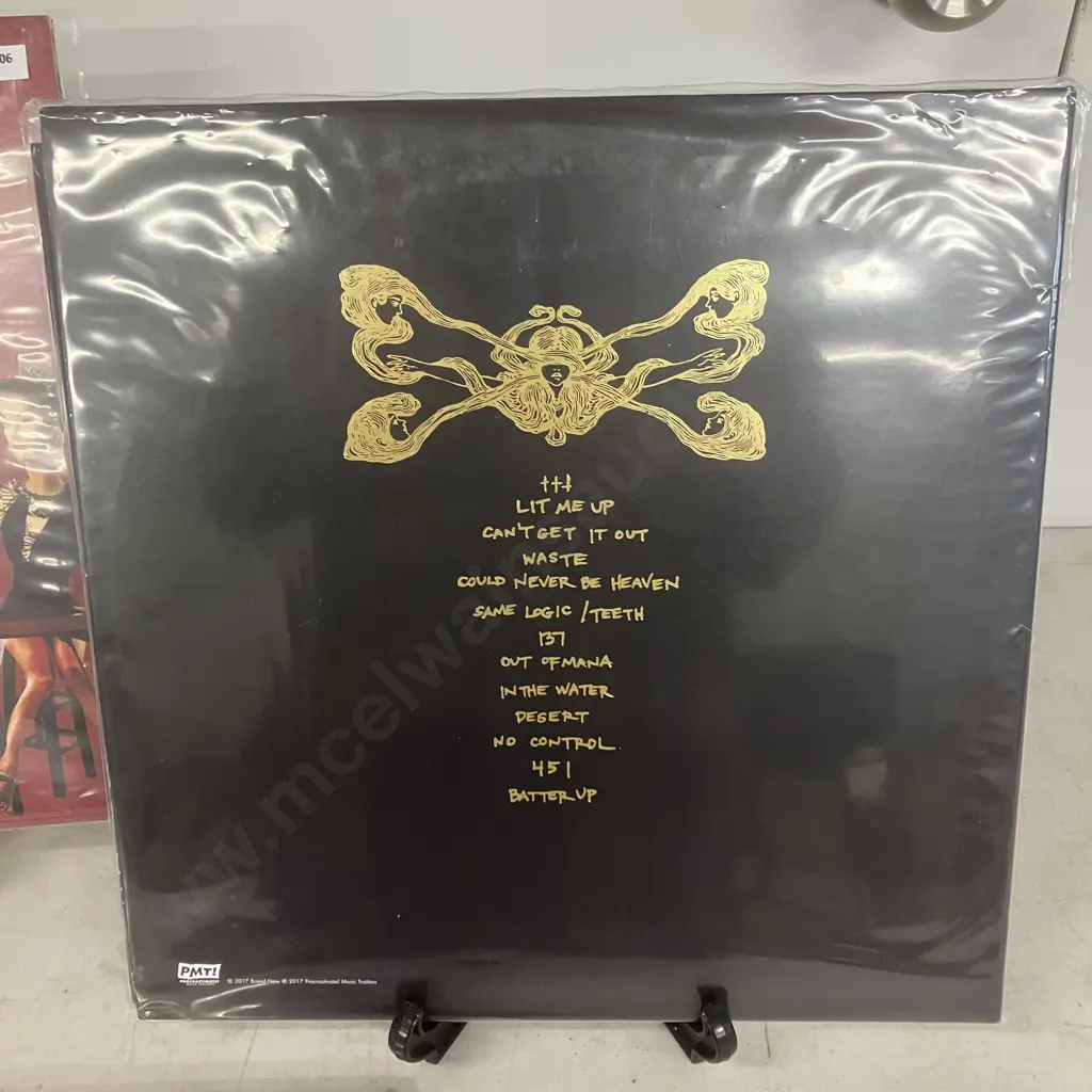 Science Fiction 2 x Vinyl LP Gatefold 2017 PMT-009 PMT! , Foo Fighters Greatest Hits, Panic At The Disco Image 1++