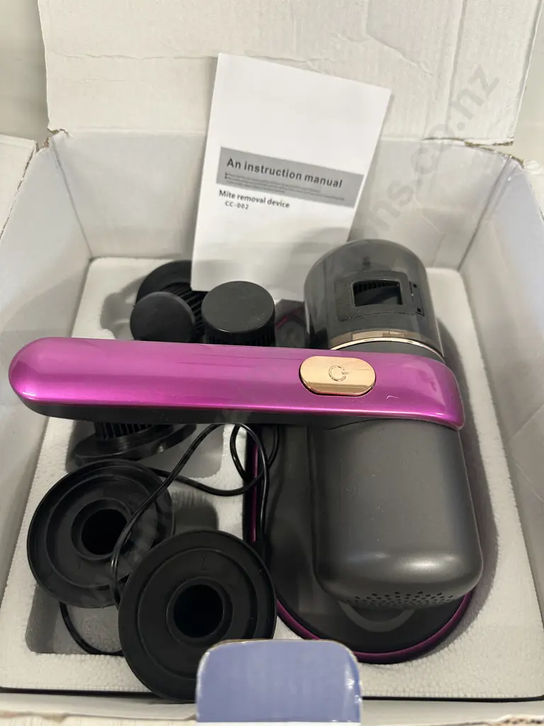 Cordless Mite Removal Instrument/Vacuum Model cc002  Image 1++