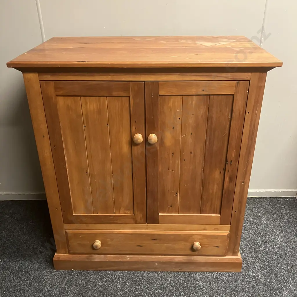 Recycled Rimu TV Cabinet, 2 Doors, Drawer At Base, Knob Handles. H110 W102 D59cm Image 1++