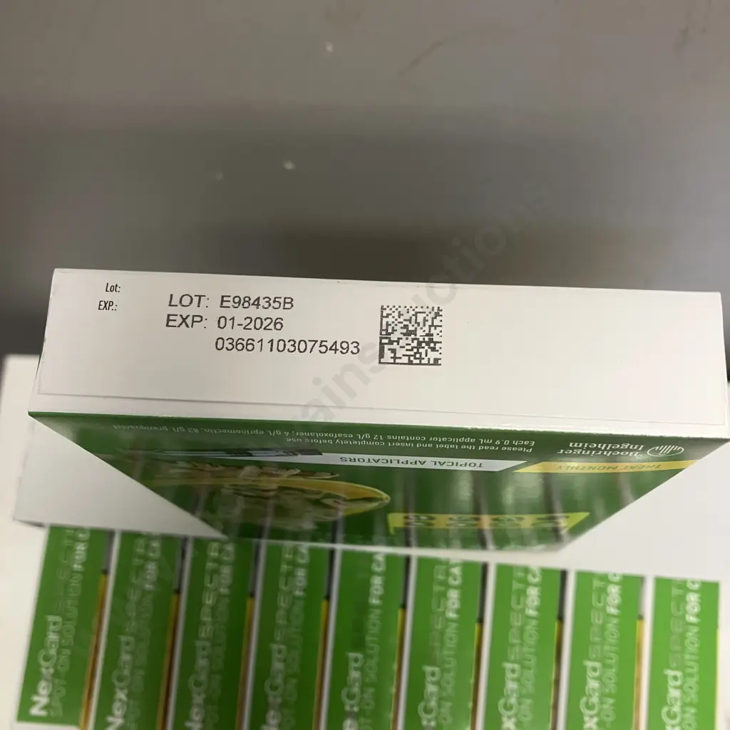 NexGard Spectra Spot-On Solution For Cats (2.5 - 7.4Kg) - 10 x 3pk. Exp 01/2026 Image 1++