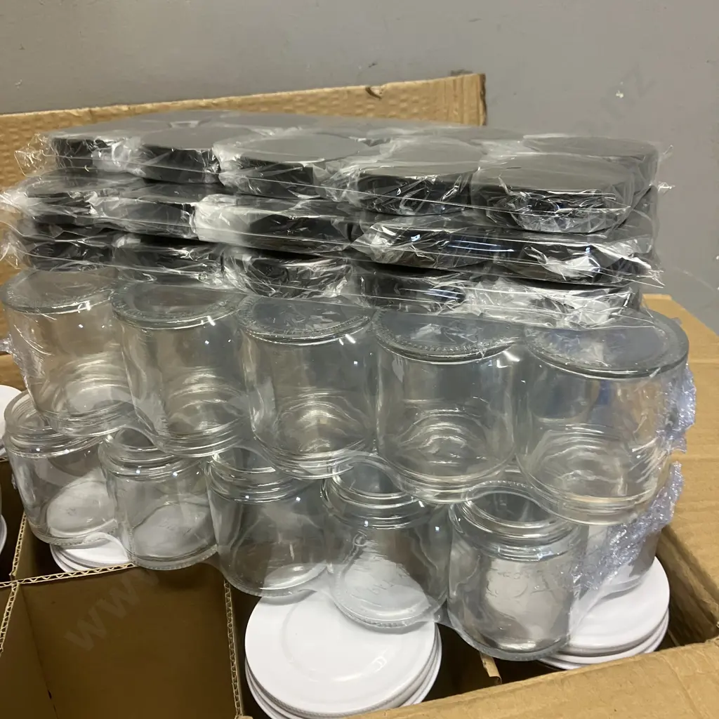 Kates Kitchen Embossed Preserving Jar 1 Litre x 12 With 30 x Pure Nature Glass Pots With Lids Image 1++