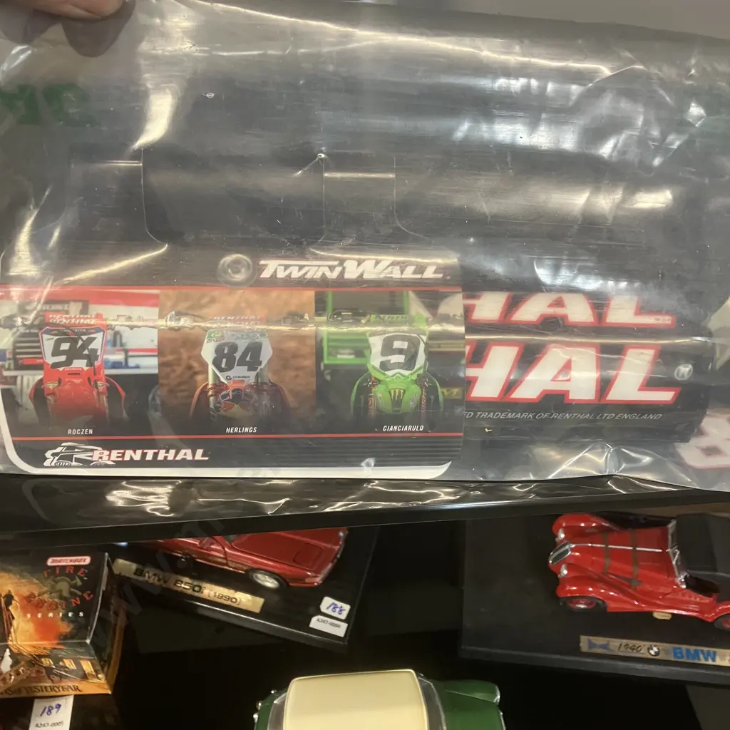 Renthal Fatbar Handlebar - RC / HON CRF 04-18 KAW KXF 06+ Image 1++