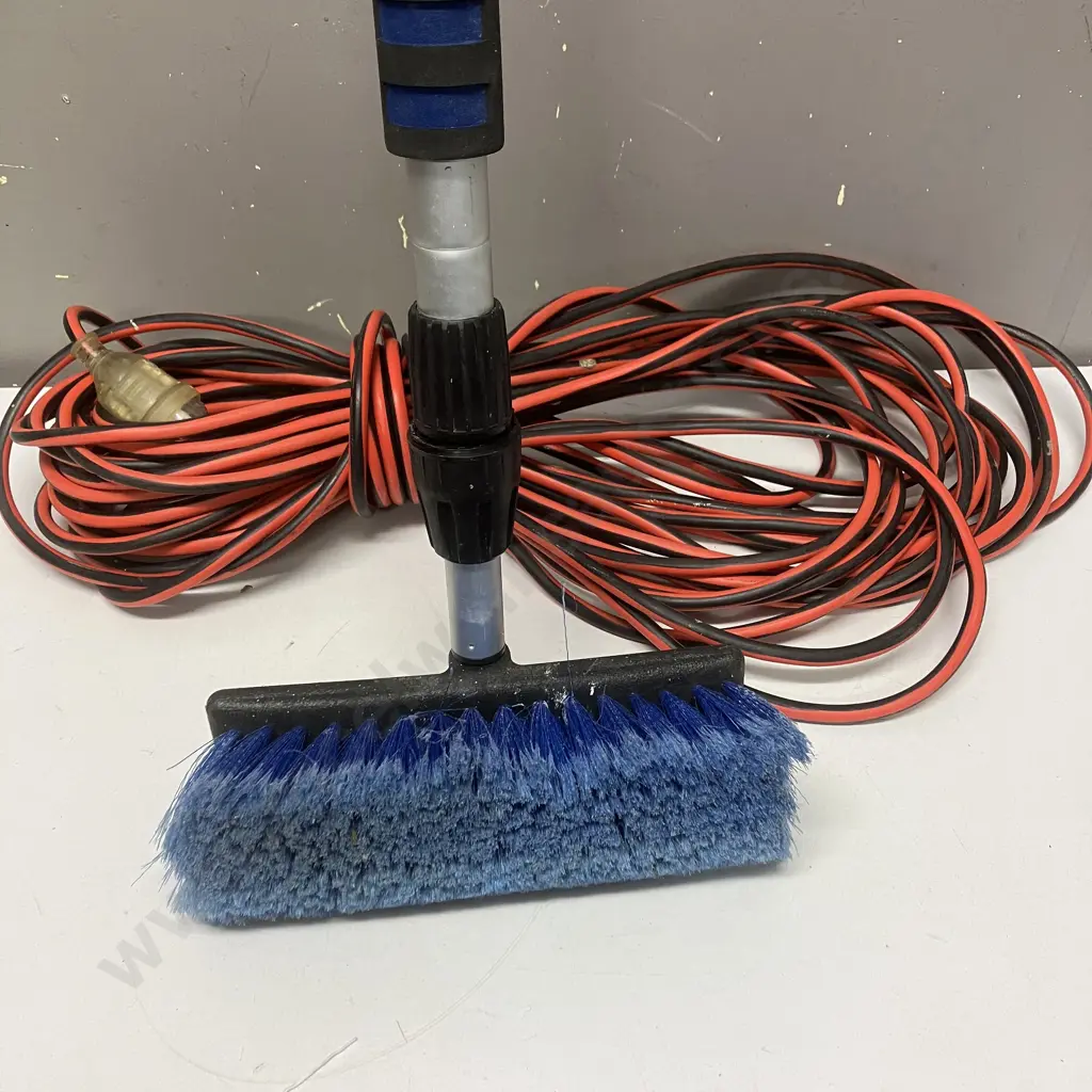 Extension House Wash Brush & Red & Black Power Extension Lead Image 1++